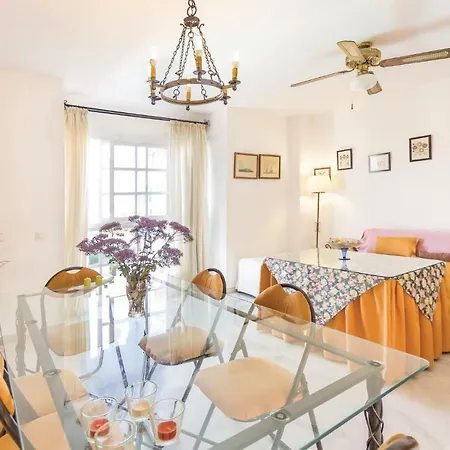 Two-bedroom In * 埃斯特波纳