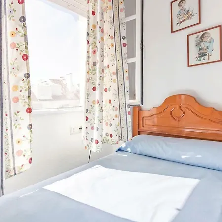 Two-bedroom In Apartamento *
